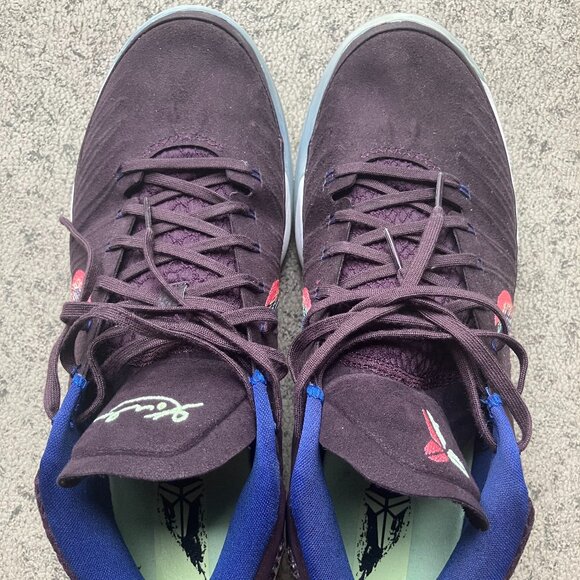 Rarely Used Nike Kobe A.D. Mid Size 10.5 Basketball Shoes - Picture 2 of 4